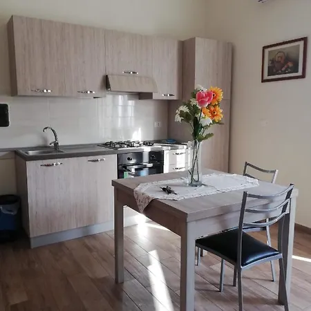Molto Accogliente Zona Centro Sud Vicino Al Mare Apartmán Reggio di Calabria