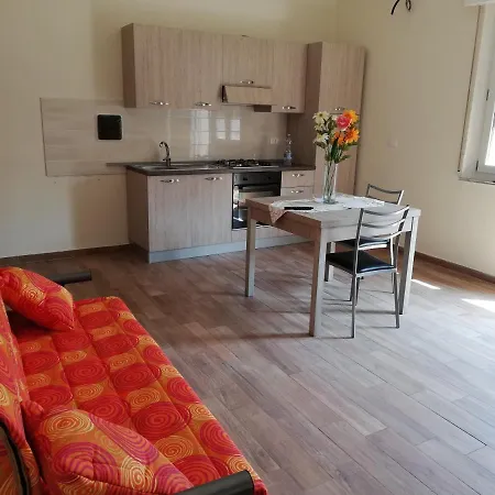 Molto Accogliente Zona Centro Sud Vicino Al Mare Apartmán Reggio di Calabria
