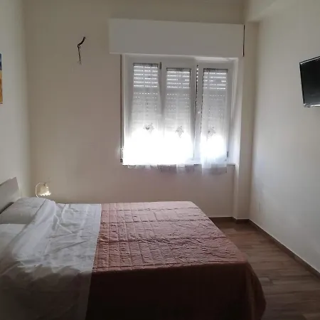 Molto Accogliente Zona Centro Sud Vicino Al Mare * Reggio di Calabria